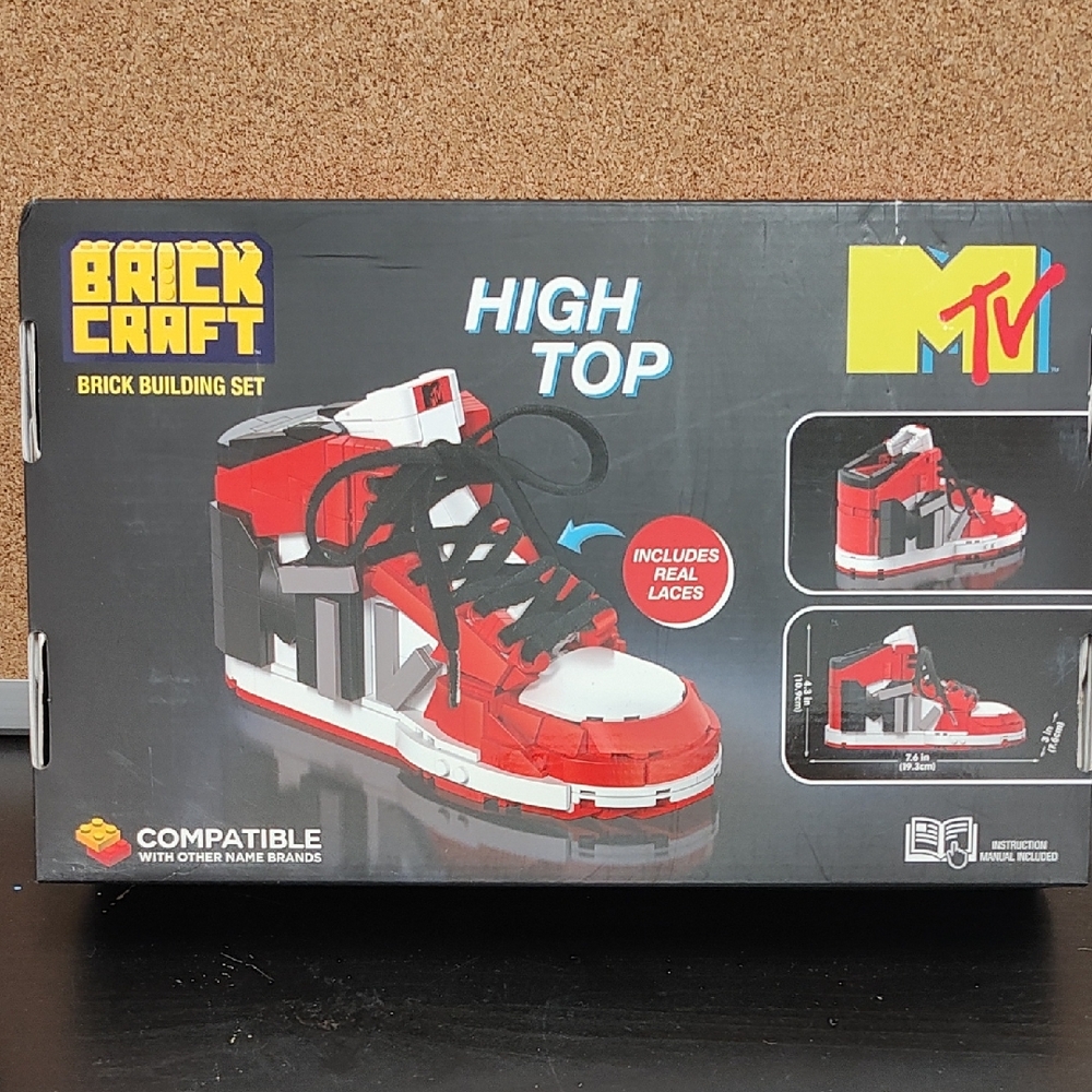 High Top Puzzle - Red and Black
